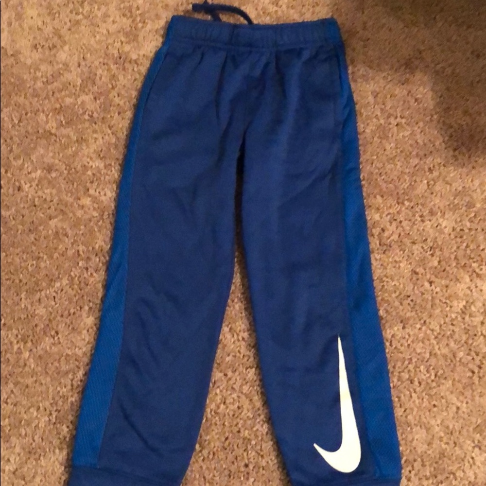 Boys Nike Athletic pants